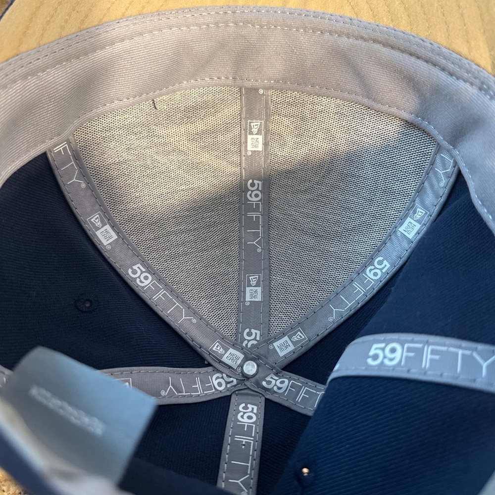Rams hat - Picture 4 of 5